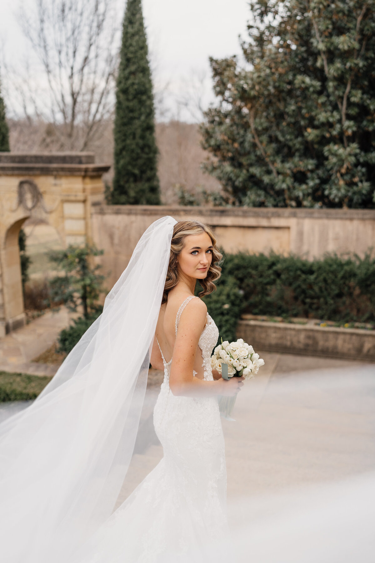 Elegant wedding portraits at The Philbrook Museum of Art’s iconic Italian-style villa in Tulsa.