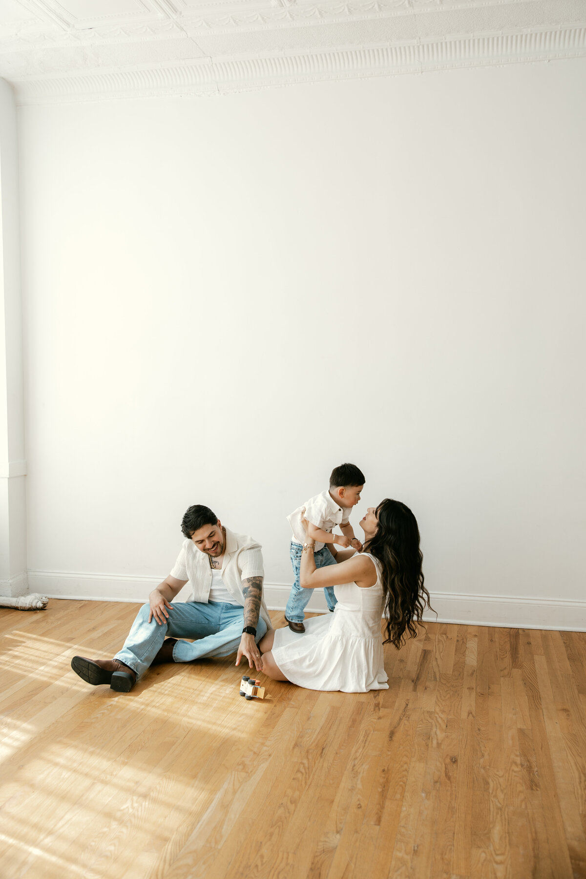 Abigail Anne Photography Storytelling Wedding Photographer in Colorado and Chicago — Family Photo 22