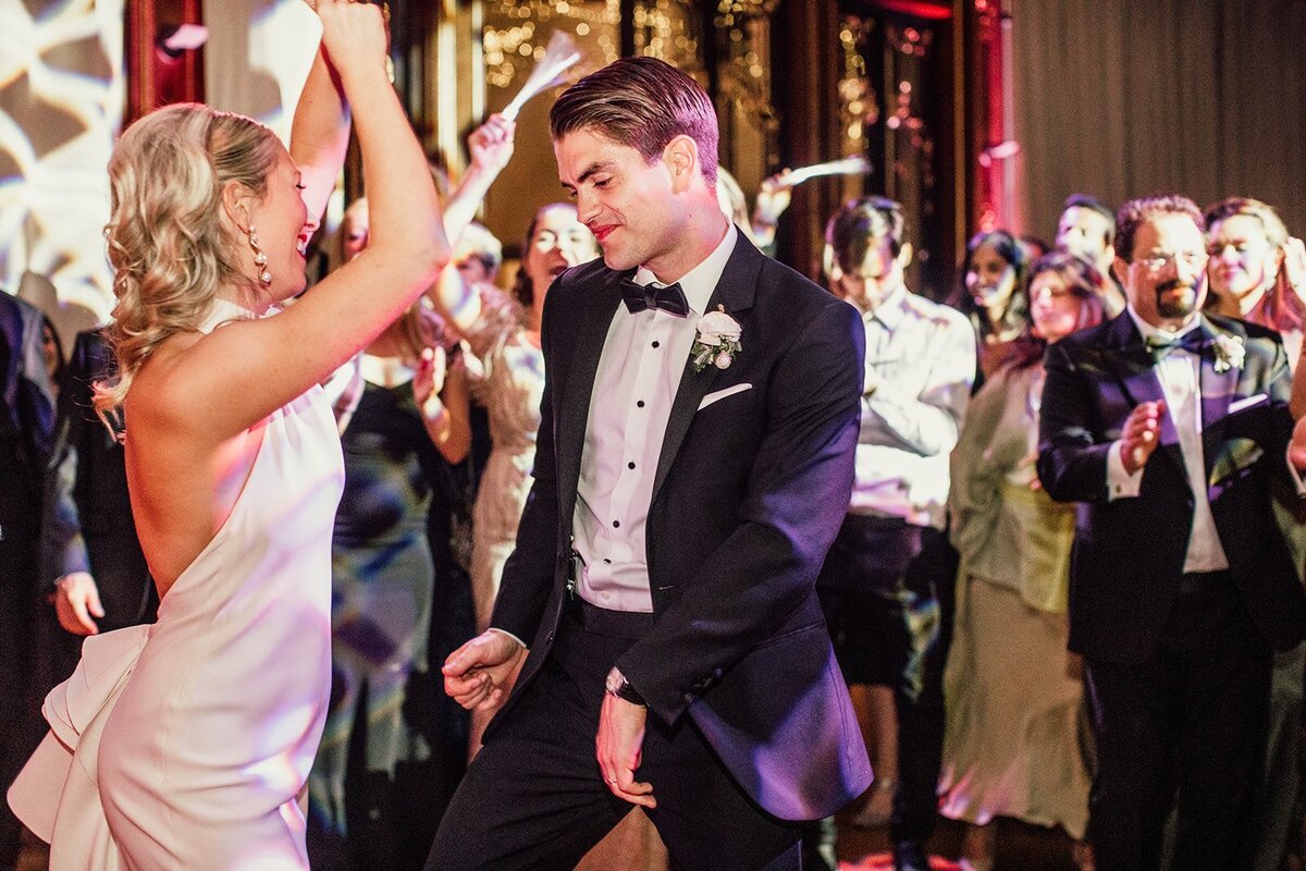 katie-ben-baltimore-sagamore-pendry-engineers-club-wedding-by-lilly-red-990