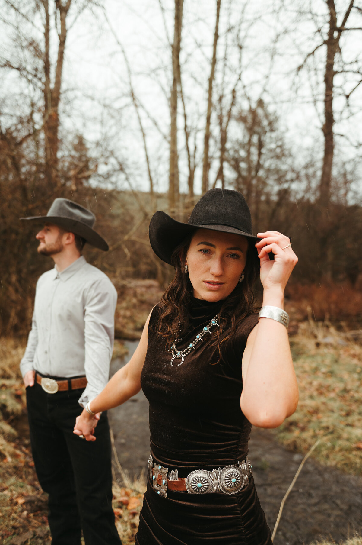 presley-gray-photo-montana-western-style-engagement-4354