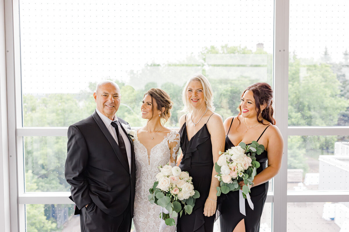 hannah-braden-ottawa-wedding-shaw-centre-2023-162