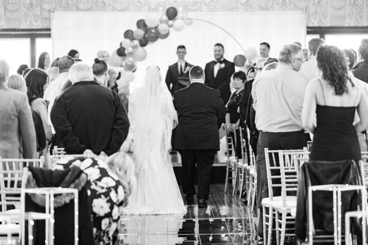 Wedding ceremony at  The Gatsby in Shelbyville,KY