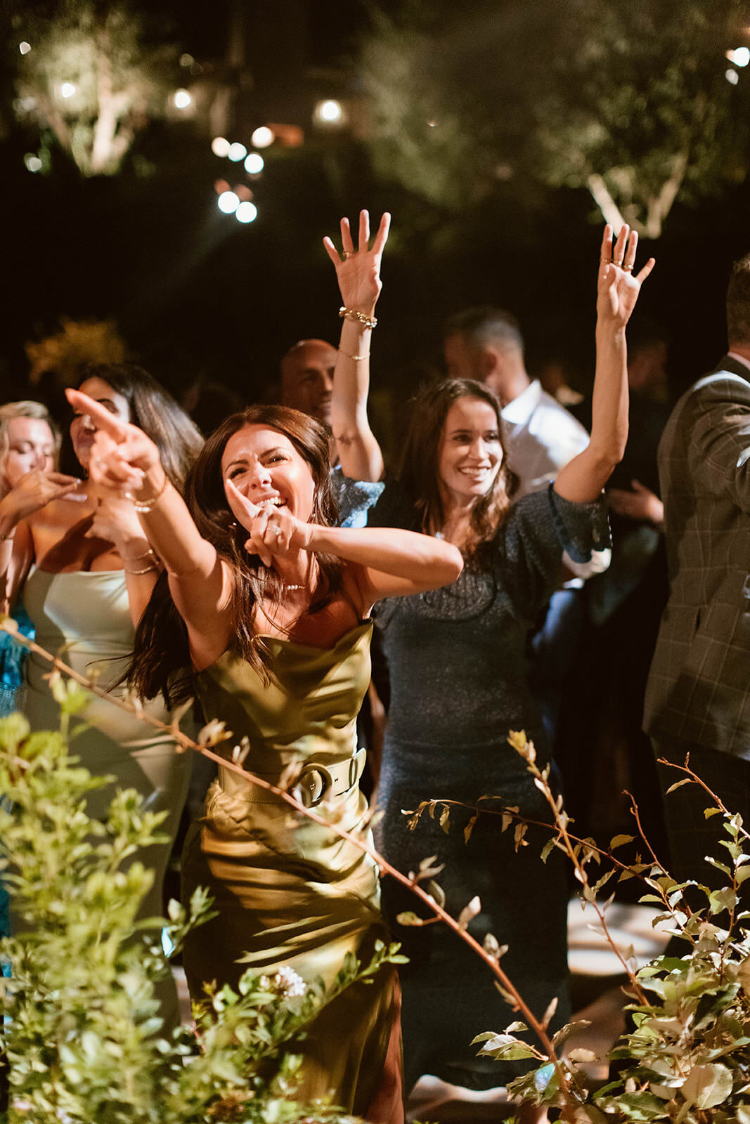 Backyard-Wedding-LosAngeles-ModernFamily-9971