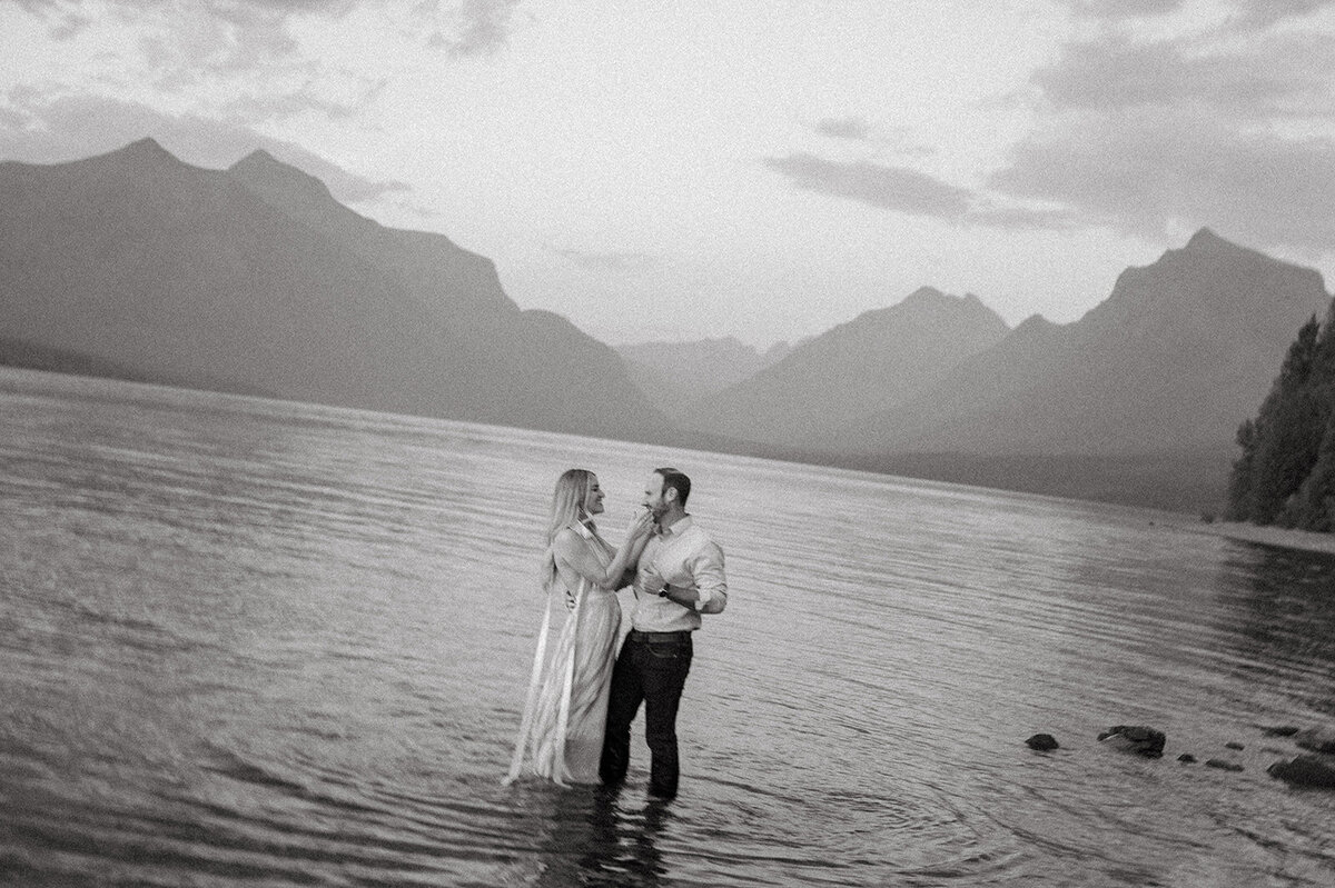 vintage-hollywood-glacier-national-park-elopement-presley-gray-photo1566