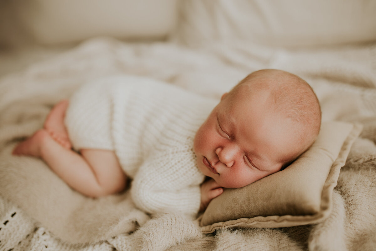 Red Deer Newborn Baby Photographer 094