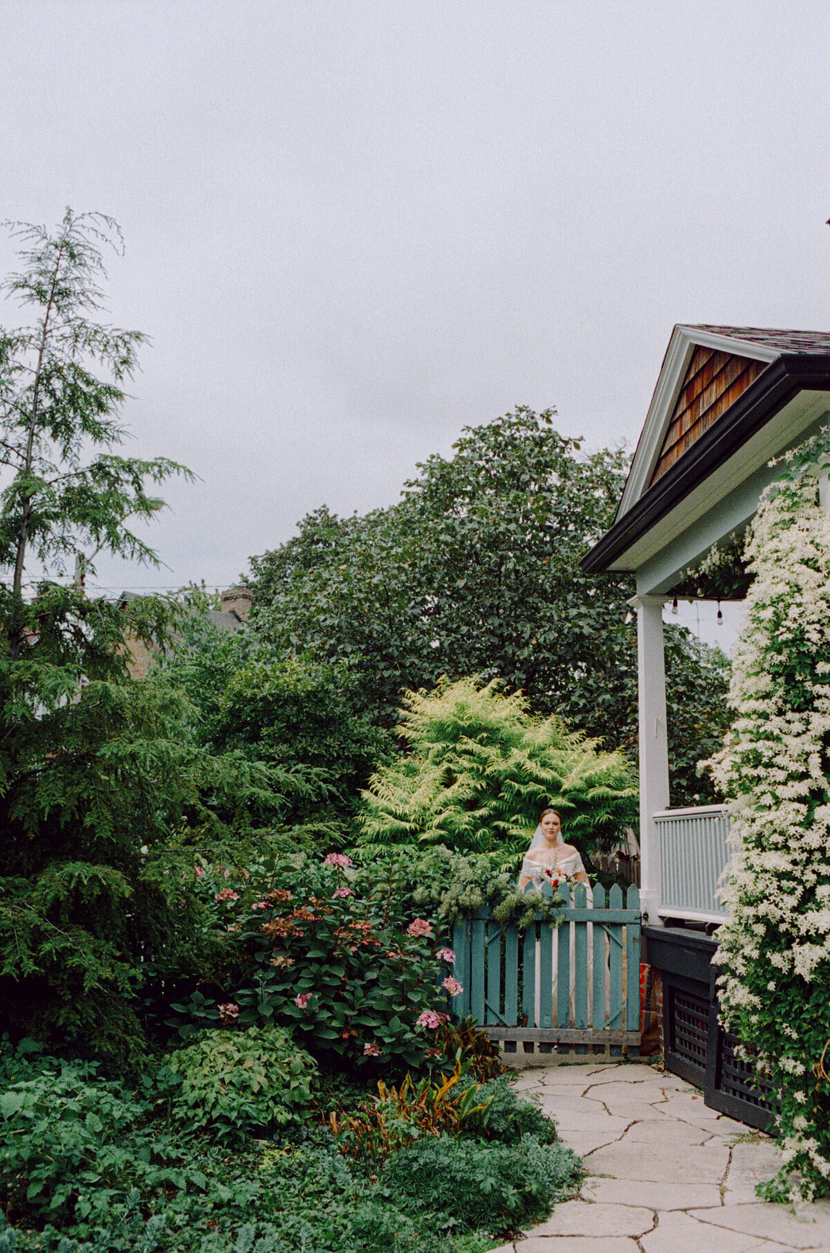 toronto-wedding-photographer-drake-hotel-wedding-030