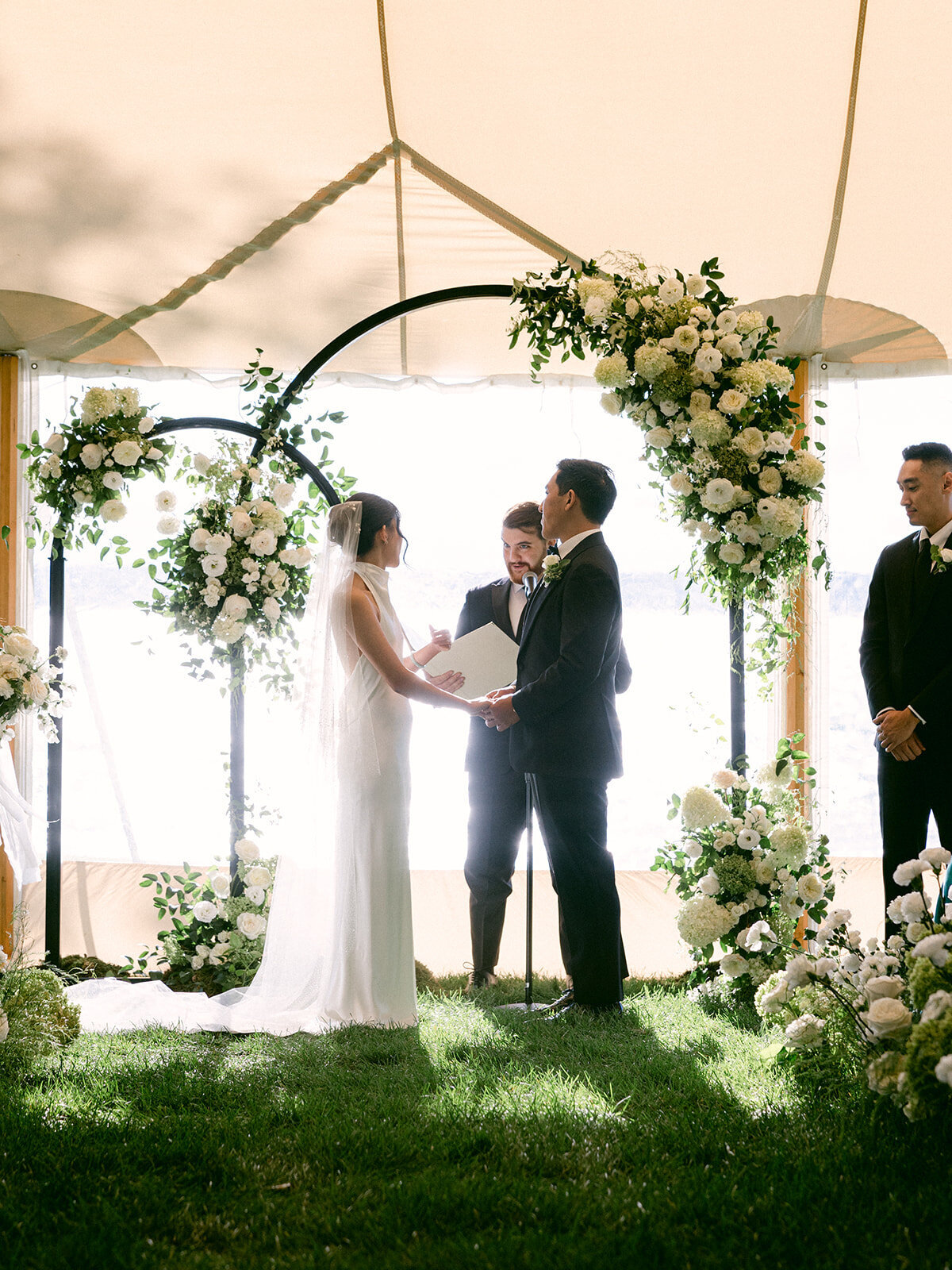 Verve-Event-Co-Laura-Rose-Wedding-Photography-Inns-of-Aurora-Wedding-Ceremony (7)