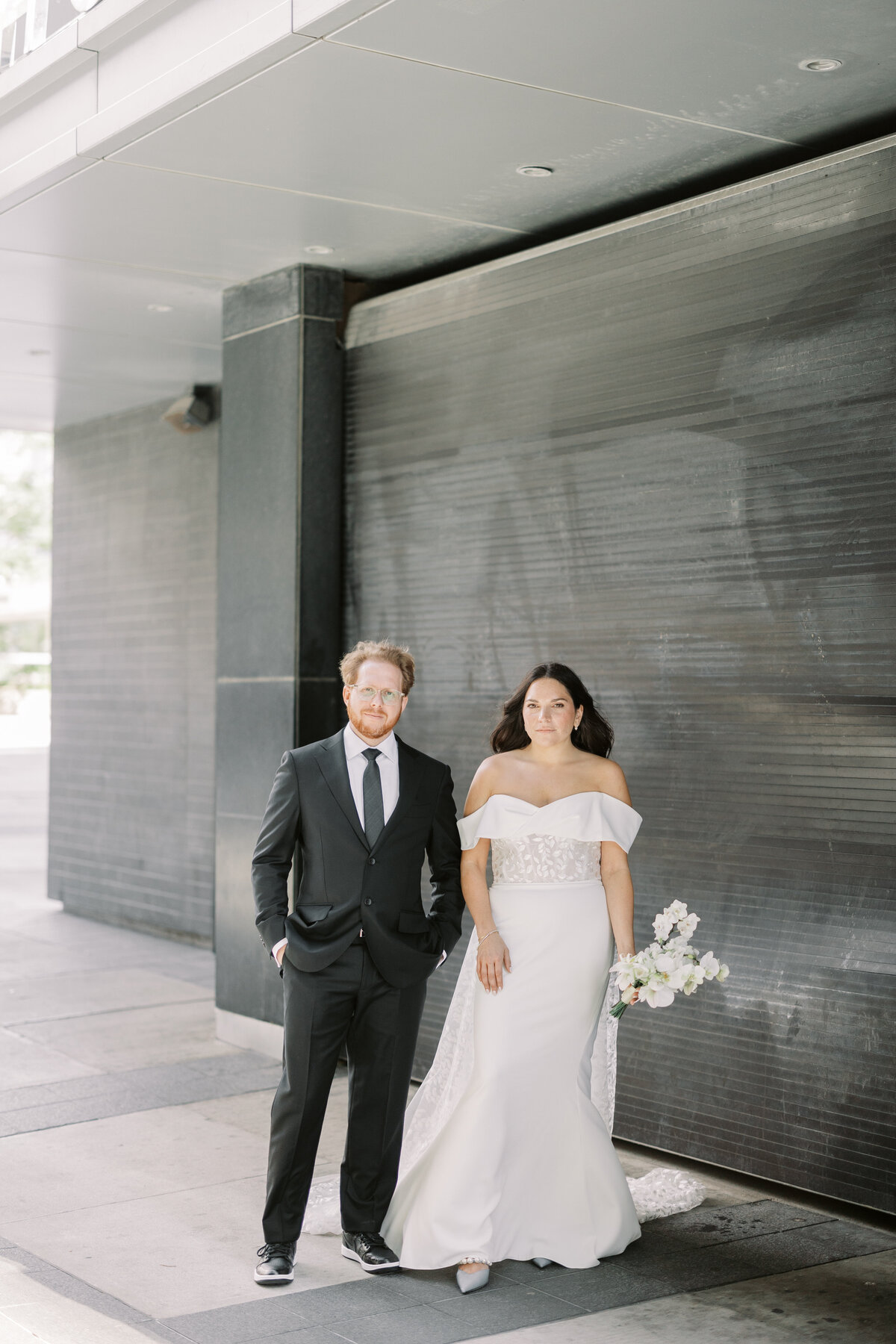 Toronto-Editorial-Wedding-Photographer_Ricardas-Restaurant-Wedding039