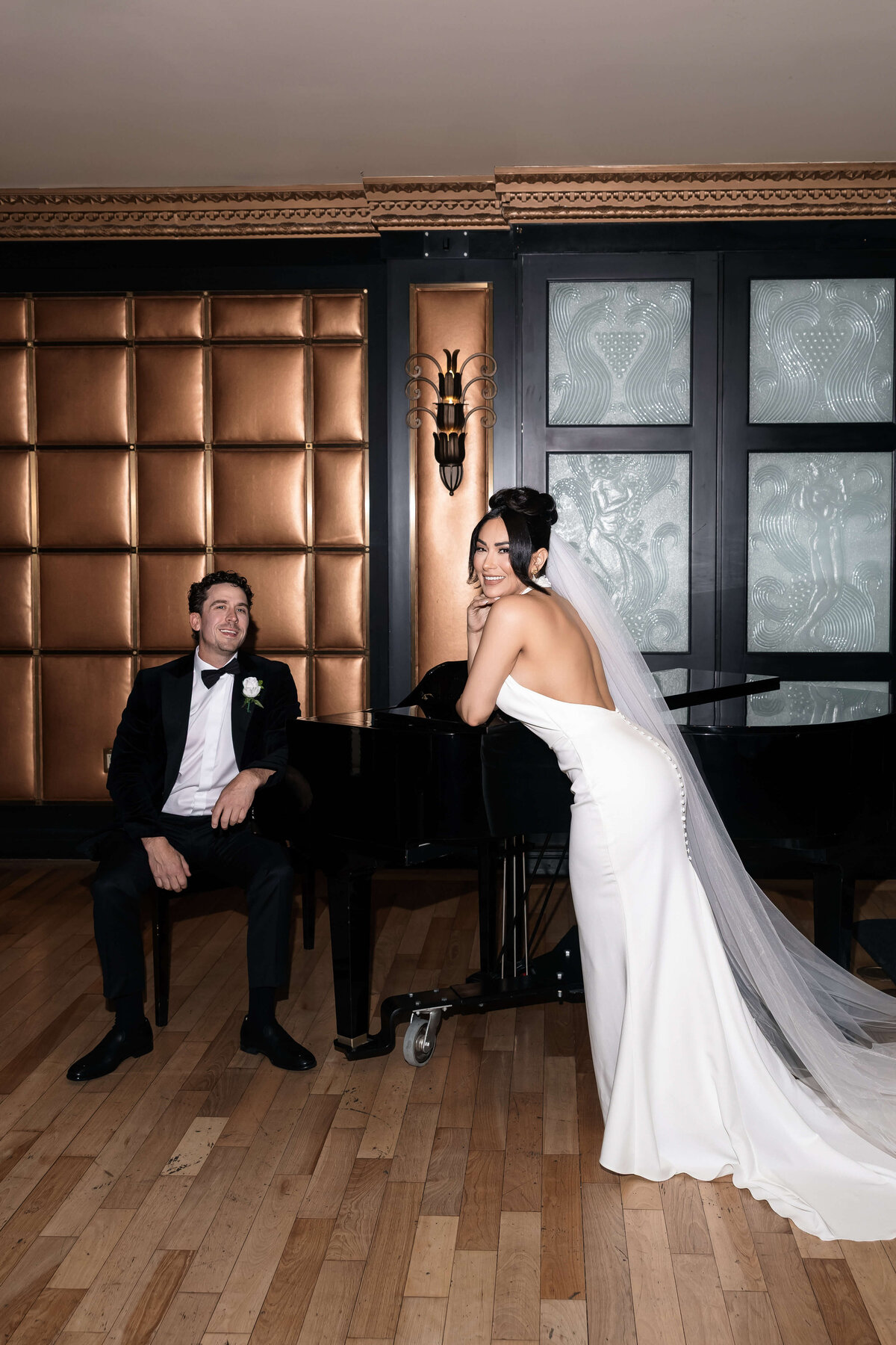 6riskyexposure_andrea-george_las-vegas-elopement-photography