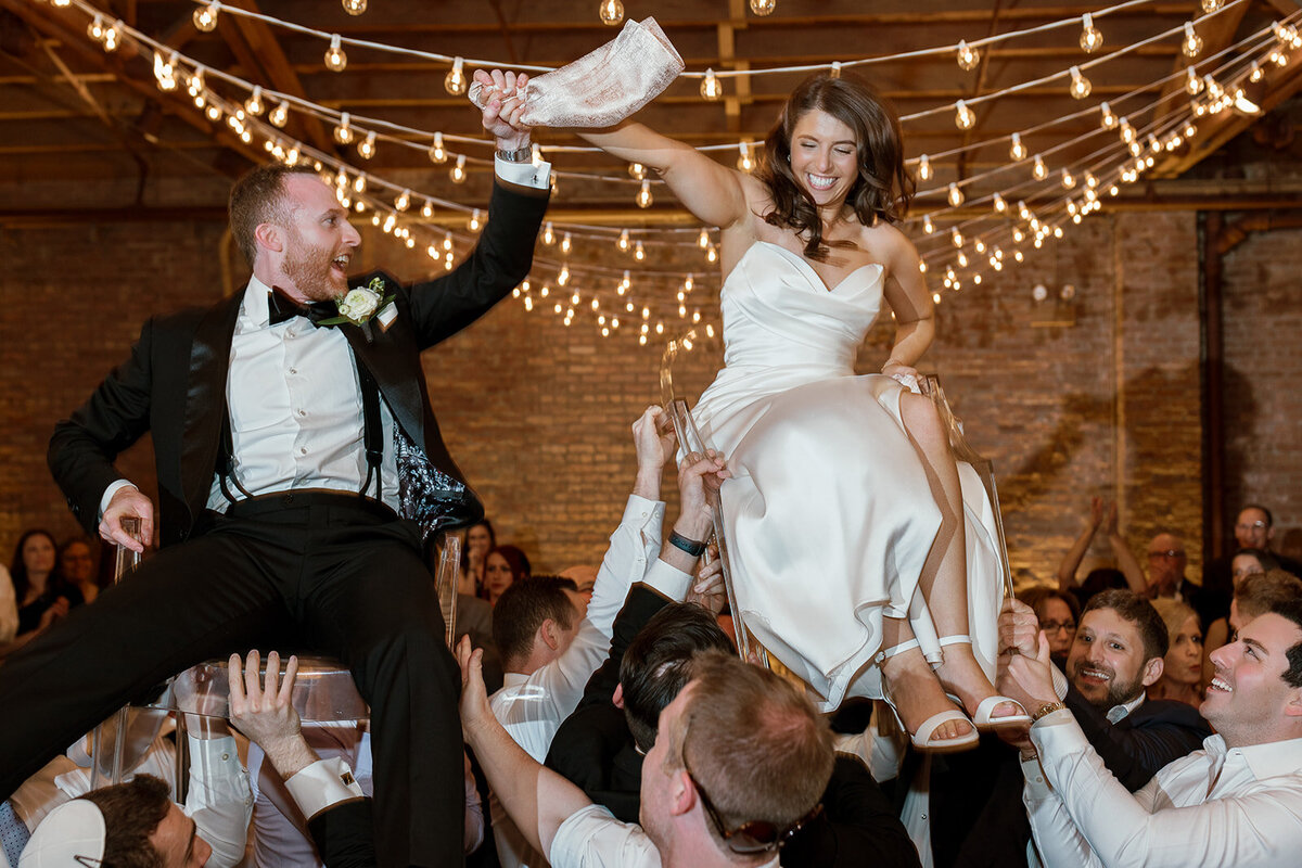Courtney_Davidson_Photography_Rockwell_on_the_River_Chicago_Wedding_18