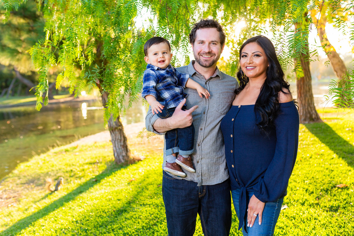 Yorba_Linda_Regional_Park_Family_Session_Vargas-74