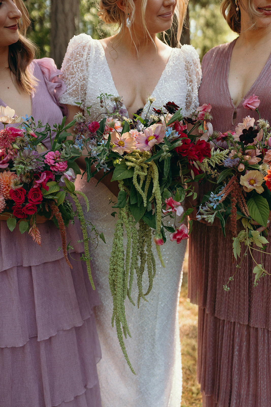 the-best-wedding-florals-details-bullock-lake-farm-wedding-thegodards