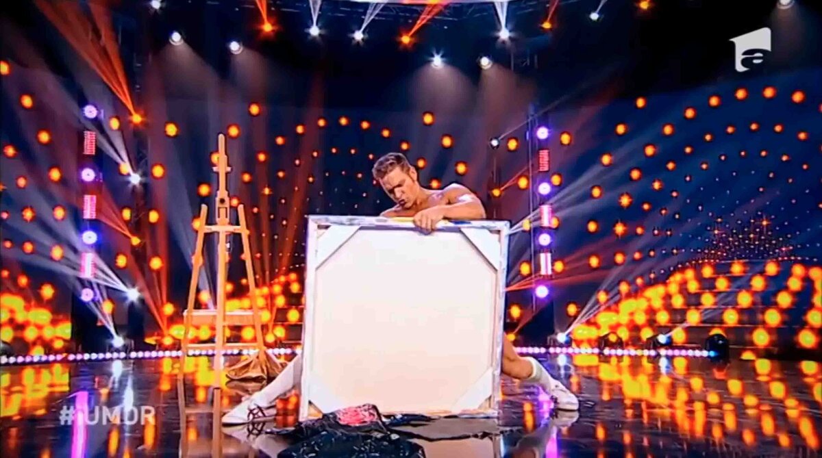 Brent Ray Fraser Paints Portrait of Mihai Bendeac on Iumor 2016 - 05