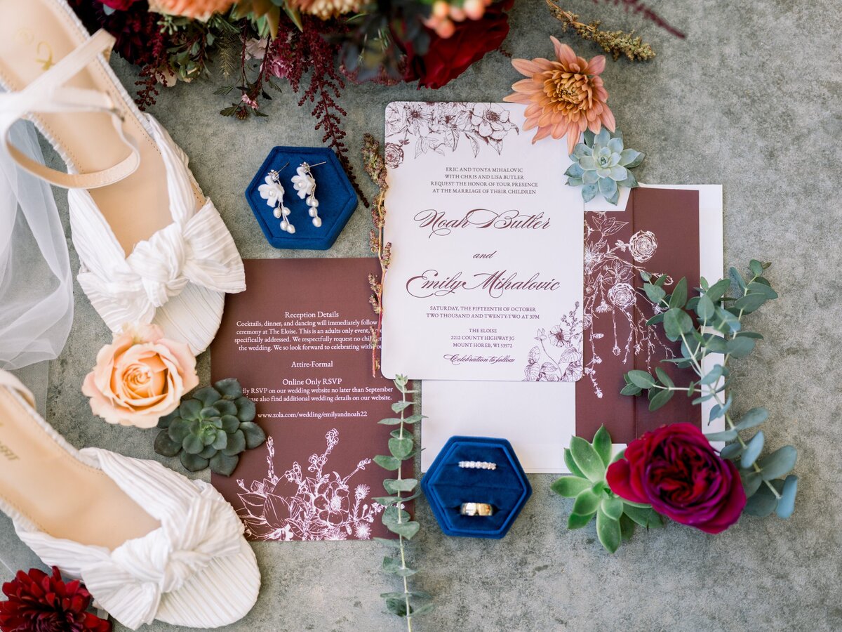 Larissa Marie Photography + The Eloise + Madison Wisconsin Wedding Venue (109) - Copy