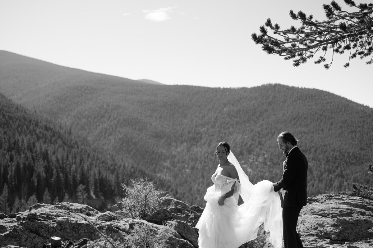 North Star Gatherings Colorado Mountain Wedding Venue Couples Photos
