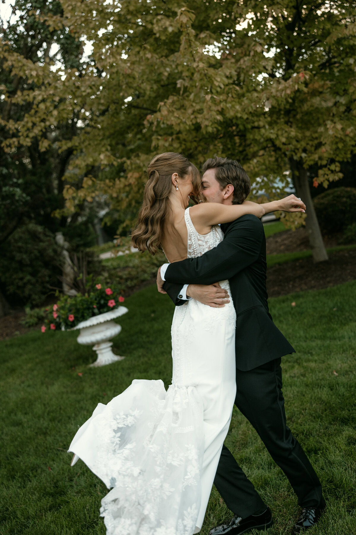 Abigail Anne Photography Storytelling Wedding Photographer in Colorado and Chicago — Wedding Photo 36