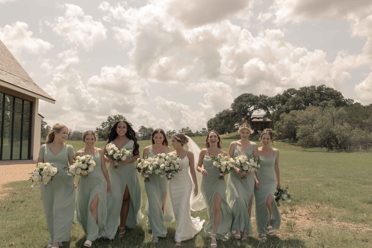 Dakota&Hope'sSneakPeeks-courtneyagaryphotography-8