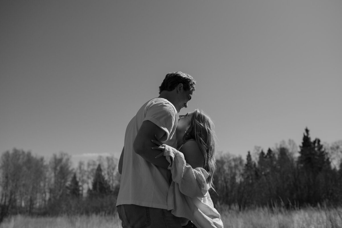 country-western-couples-photo-session-minnesota-58