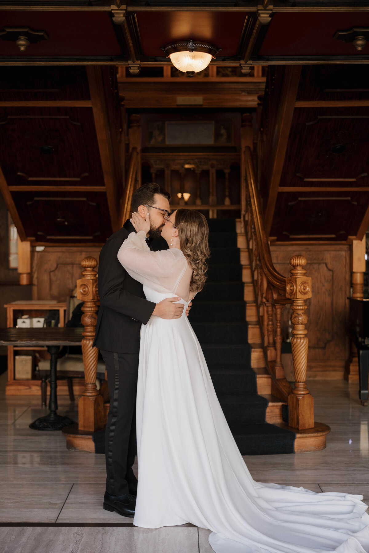 horton-plaza-hotel-san-diego-wedding-raven-berlin-photo-258