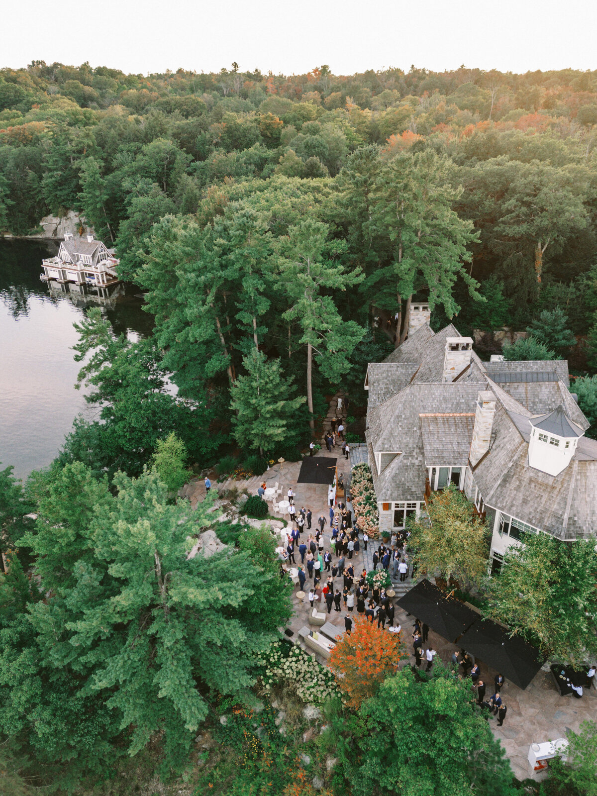 AshleyPigottEvents-Wedding-Emily&Conrad-Muskoka-LakeJoseph-036