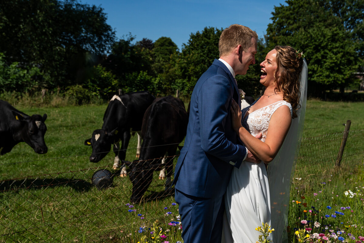 Trouwen in Twente, Twente, Westerhaar, Oost Nederland, liefde, echt, tijdloos, Bruiloft, trouwreportage, bruidsfotograaf, trouwfotograaf, rust, Twenterand, De fotograaf van Twente, Schipper, Juliantien, Juliantien fotografie