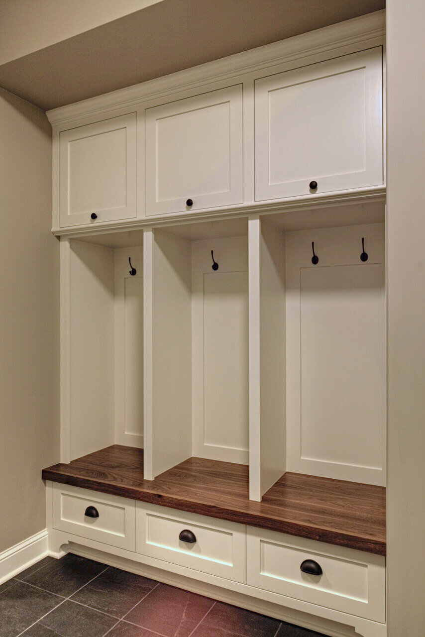Entry Bench
