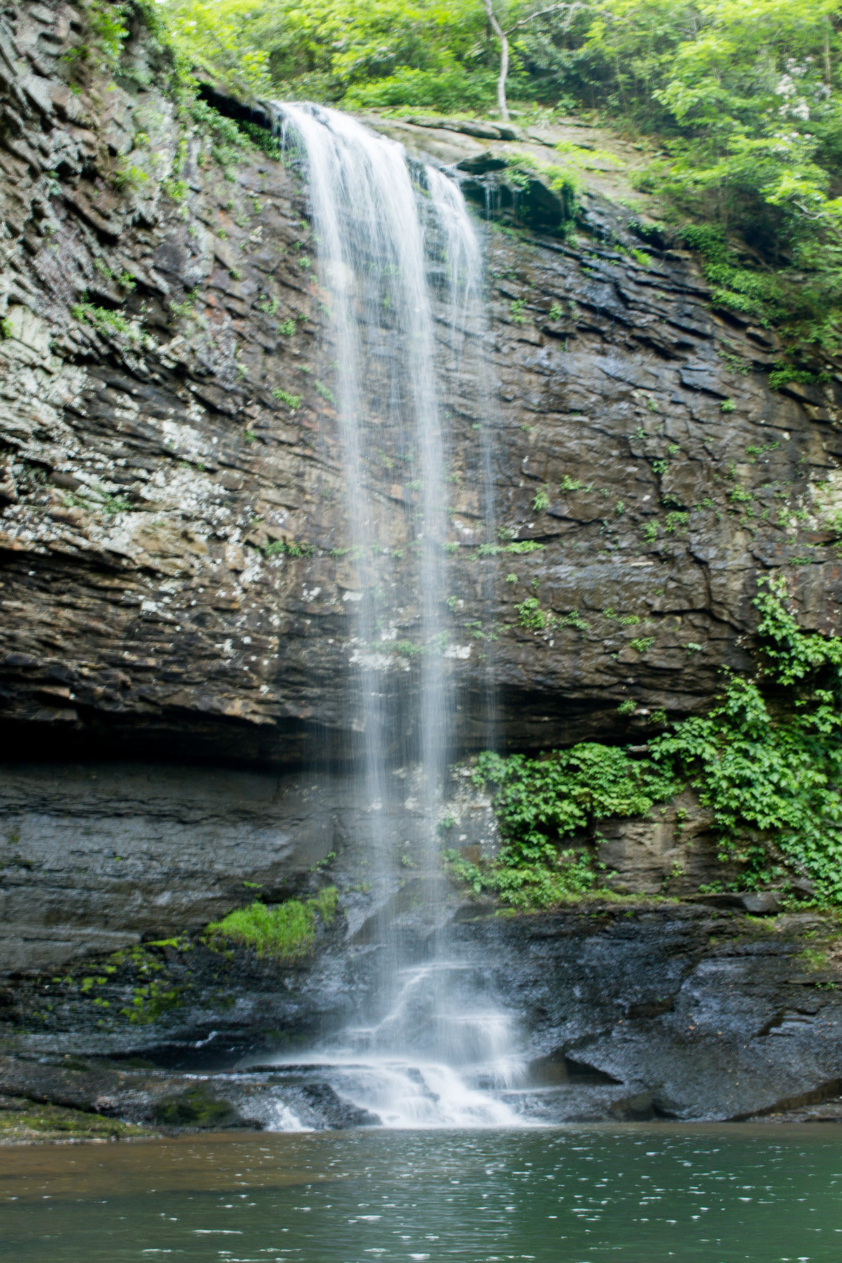 Beautiful waterfall elopement destination at Cloudland Canyon.  Photo by destination elopement photographer Rebecca Cerasani
