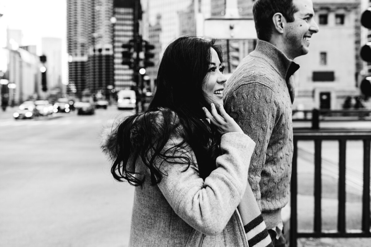 Downtown-Chicago-Engagement-Walking-Photos