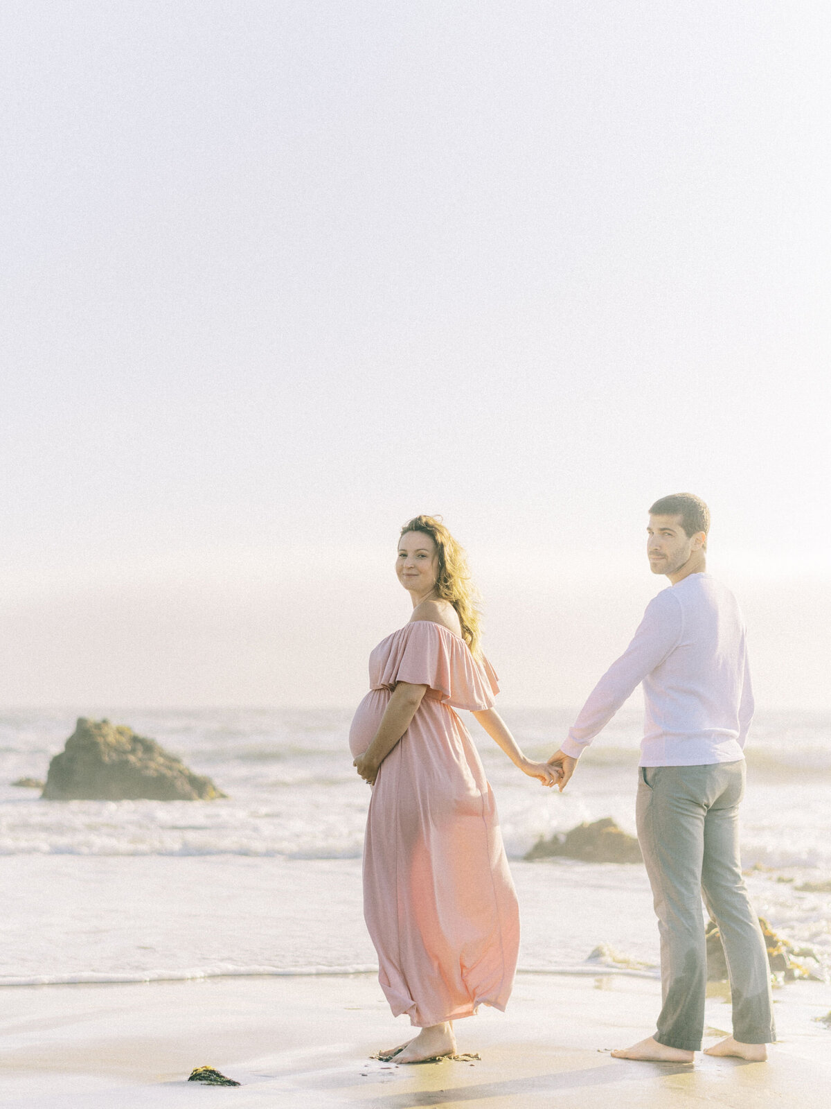 california-coast-beach-maternity-photos28