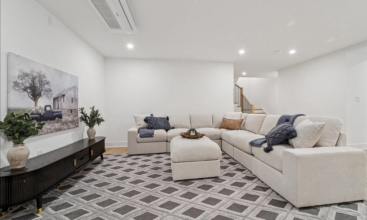 Kelly DeTommaso Elegant Transitions Ambler Unit B - Den2