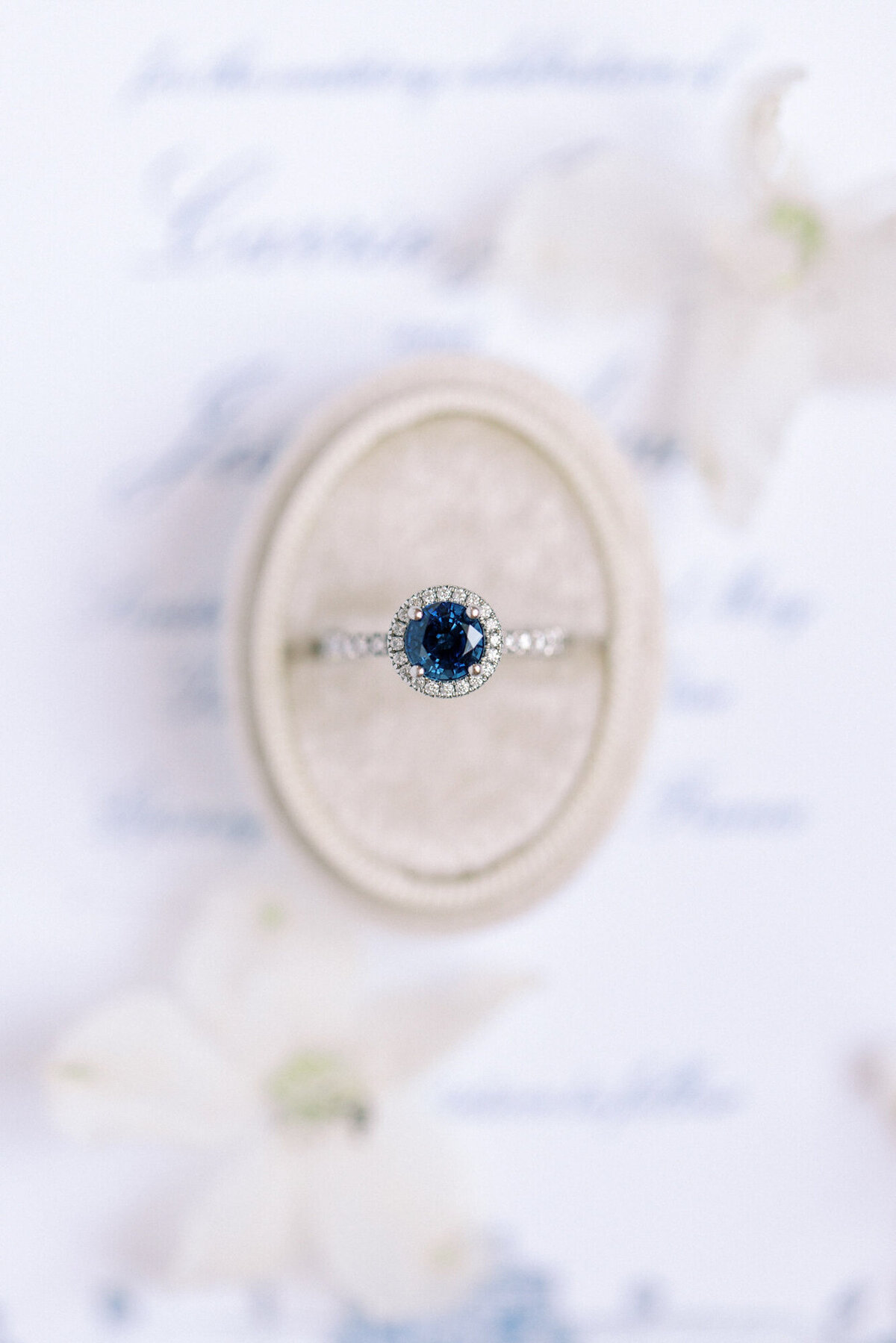Maïlys Fortune Photography Husband Wife Wedding Weddings Photography France Switzerland Italy Timeless Dreamy Imagery Bilingual French English Destination Weddings Destination Wedding Provence French Riviera Paris Lake Como Tuscany10