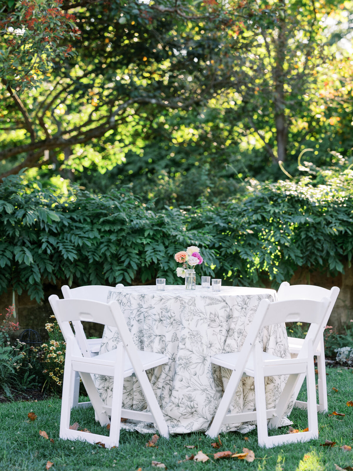 pittsburgh-wedding-photographer-phipps-botanic-gardens-conservatory-wedding-outdoor-lgbtq-luxury-photography-light-and-airy64