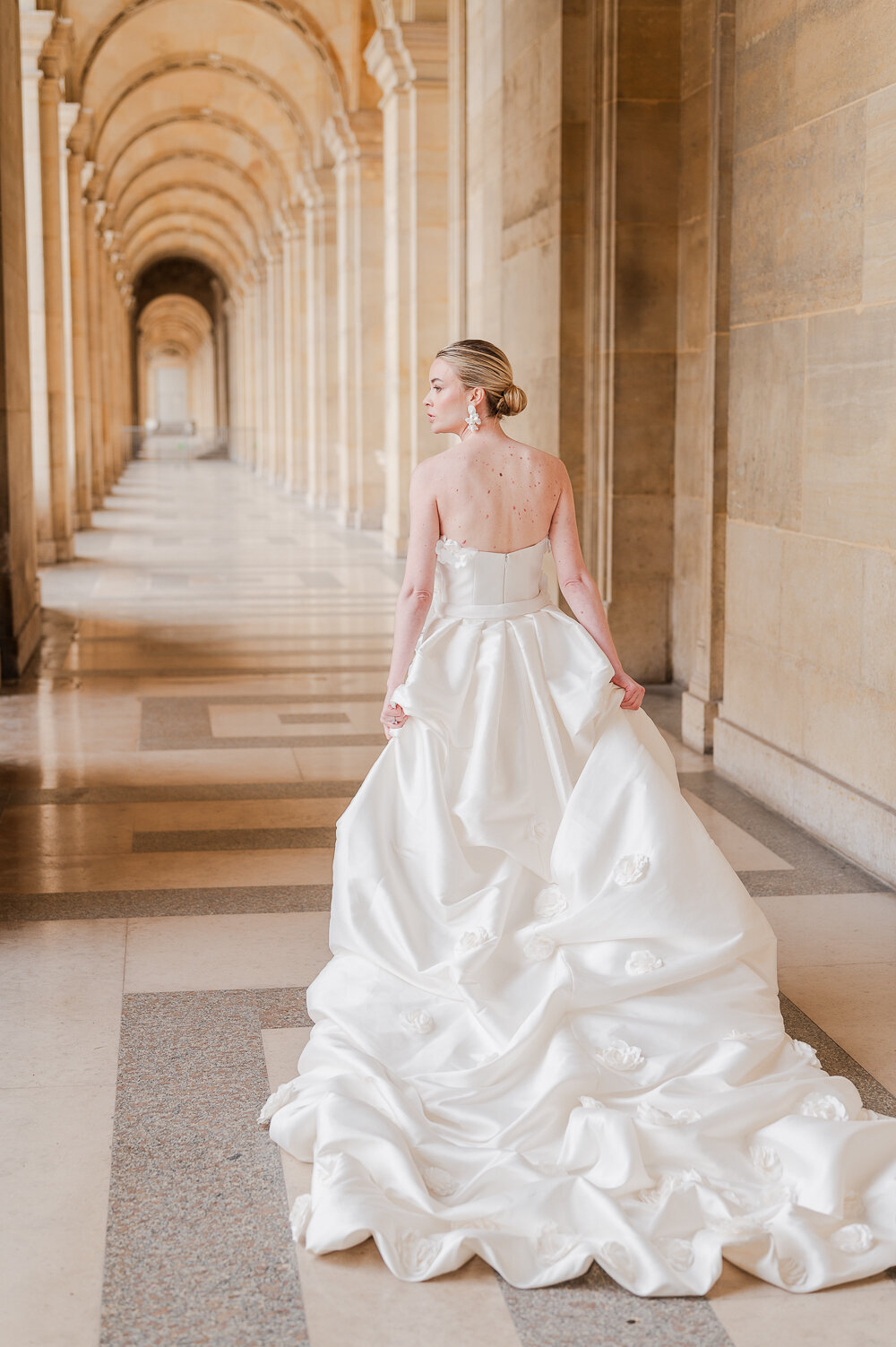Bridal-Portraits-at-the-Louvre-1