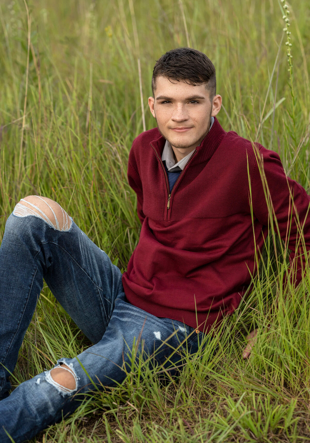 Outdoor senior boy portrait