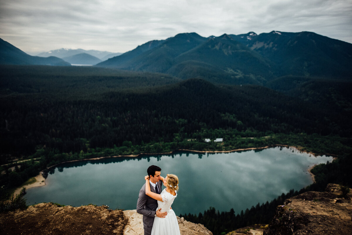 Tiffany-Brce-Rattlesnake-Ledge_Preview-53