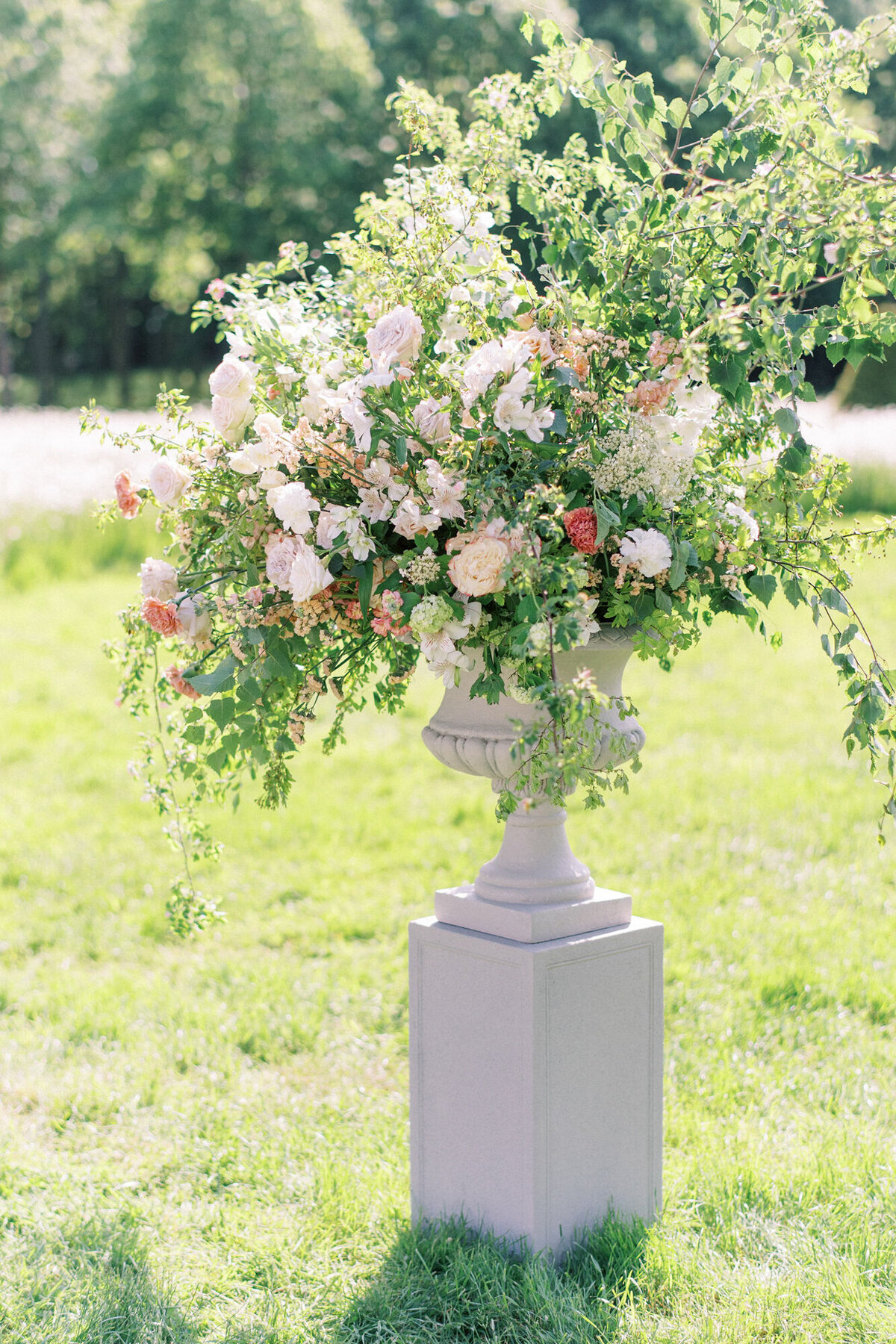 Maïlys Fortune Photography Husband Wife Wedding Weddings Photography France Switzerland Italy Timeless Dreamy Imagery Bilingual French English Destination Weddings Destination Wedding Provence French Riviera Paris Lake Como Tuscany65