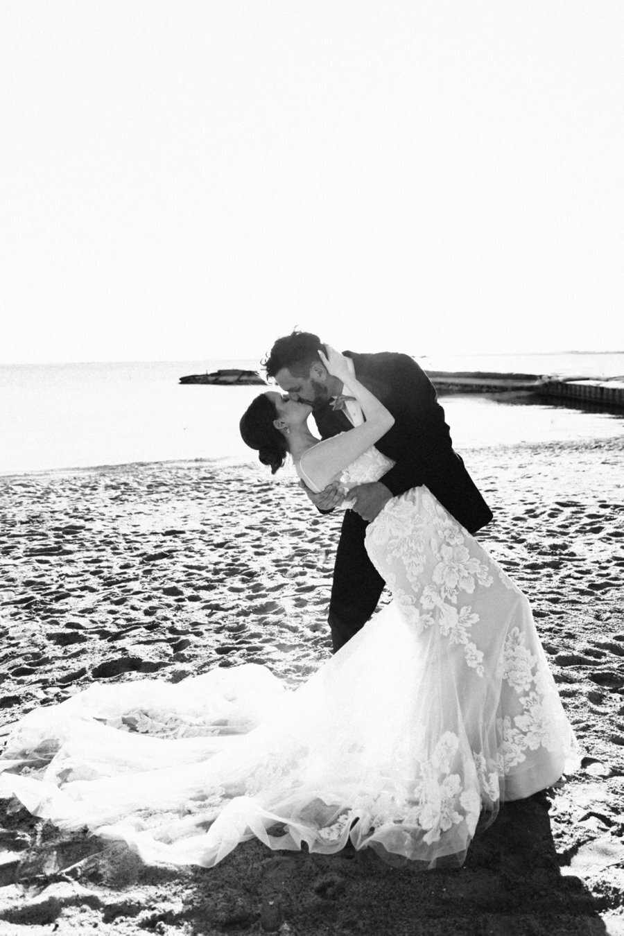 elopement-photography-austin-texas-yacht-club_0240