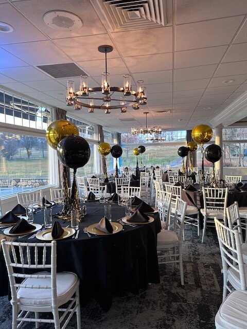 custom balloon installations Chasing Dreams (2)