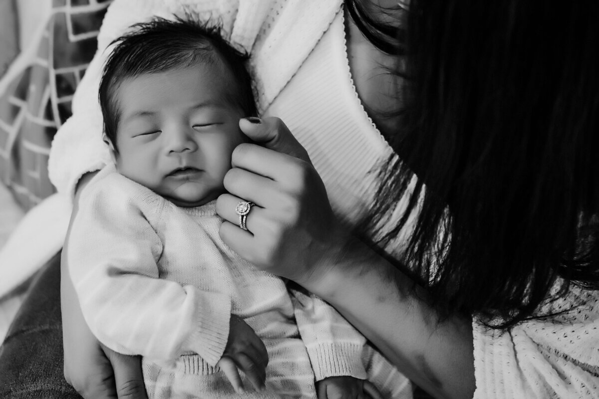 mother-and-newborn-photography-orange-county-photographer-francesca-marchese-photography-4