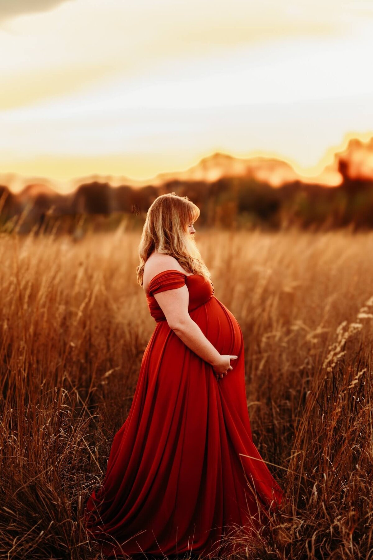 NW Arkansas maternity photographer, maternity photography near me, maternity portraits NW Arkansas, pregnancy photoshoot near me