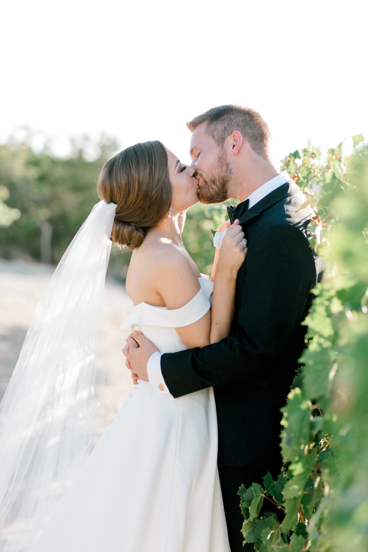 Lexi Broughton & Garrett Greer Wedding at Dove Ridge Vineyards | Sami Kathryn Photography | Dallas Wedding Photography-132