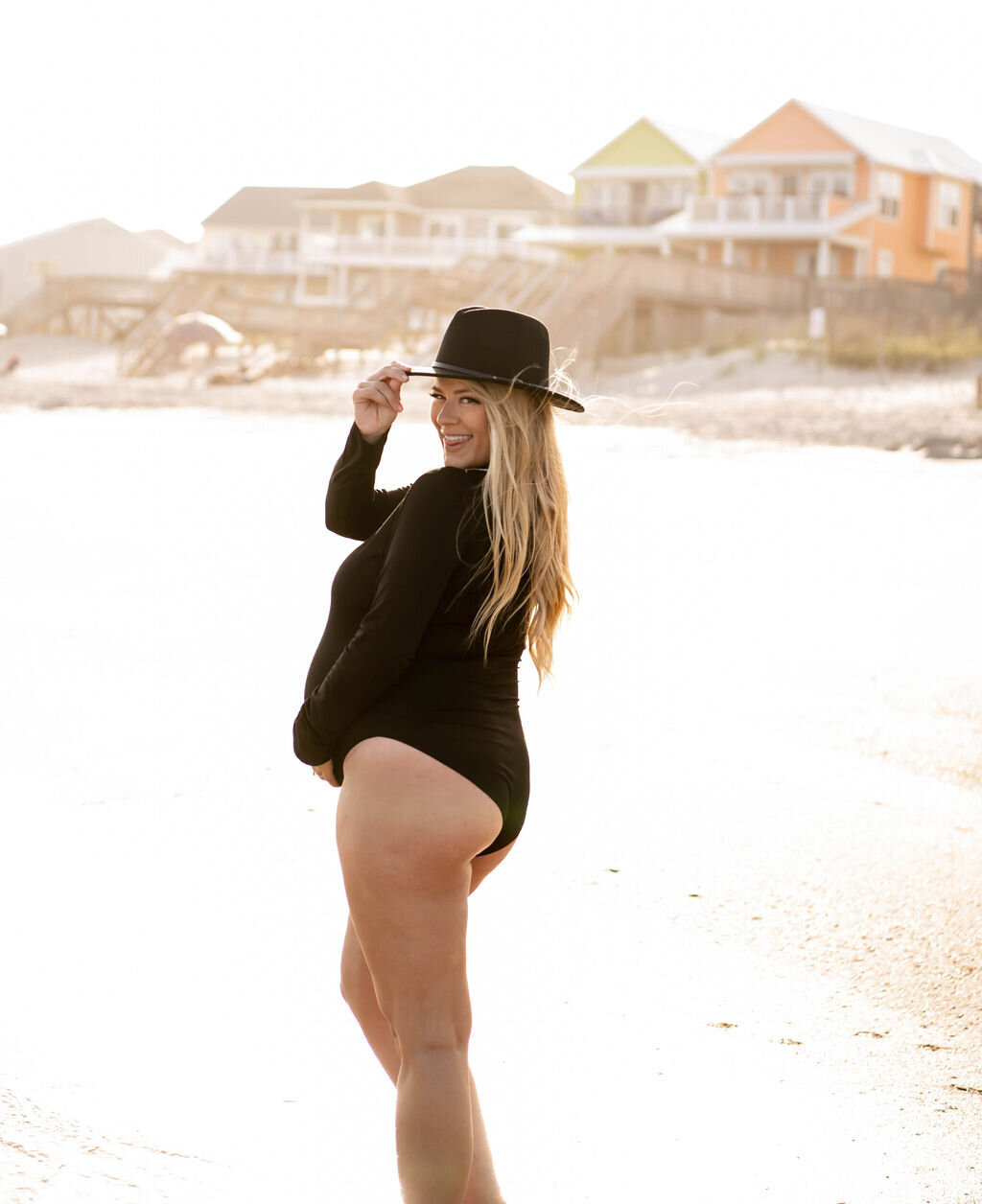 Elegant Beach Maternity Photographer