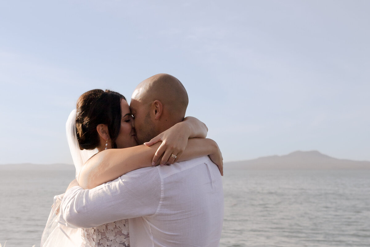 auckland beach wedding-27