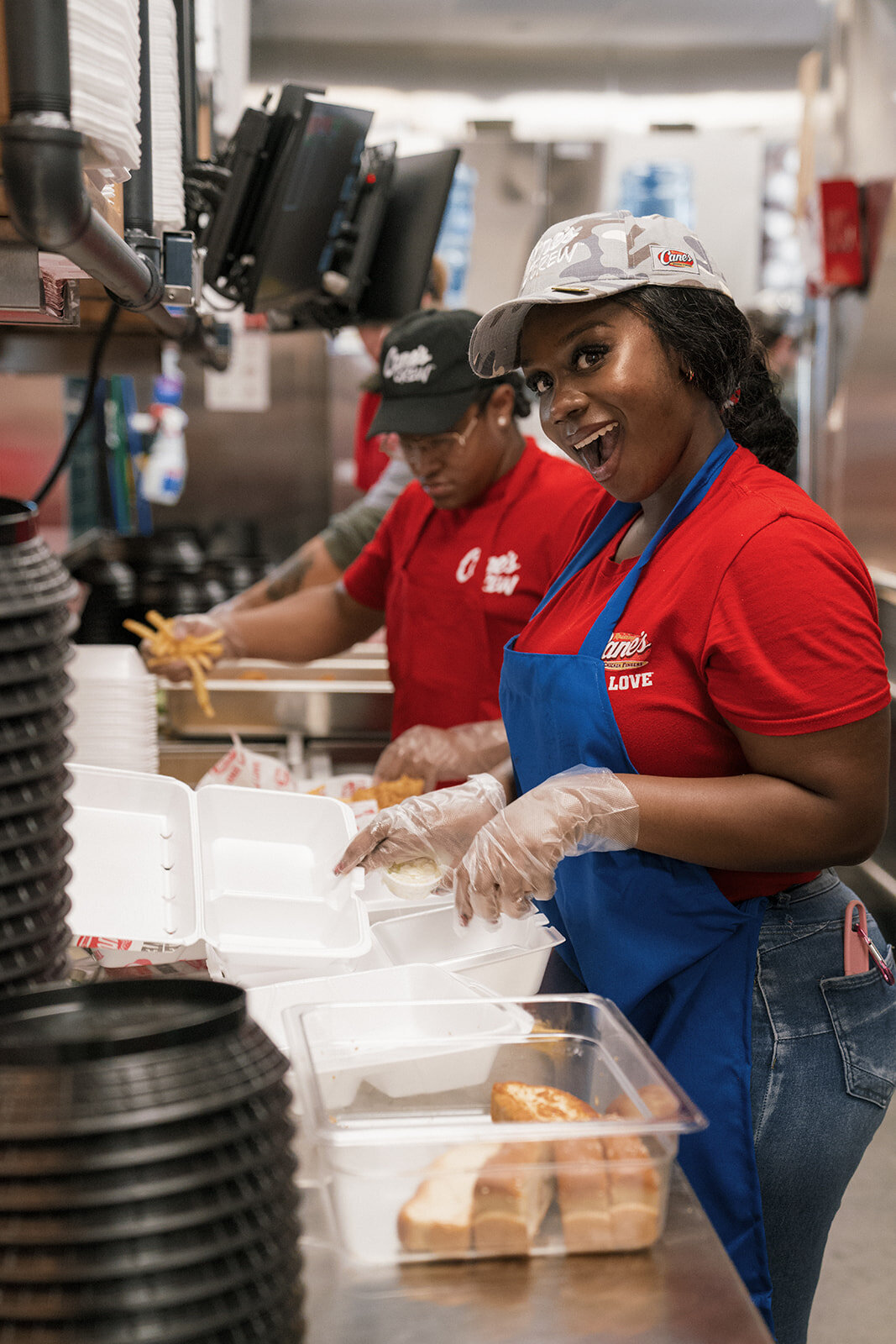 LaurenSchoepferPhotography_RaisingCanesLutzGrandOpening-81_websize