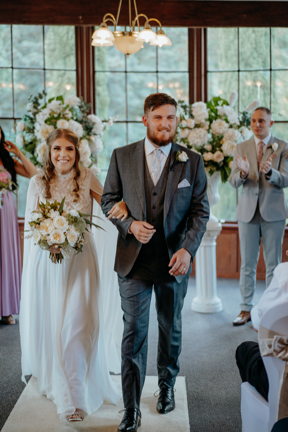 Marybrooke Manor wedding photos by Jake Grinde