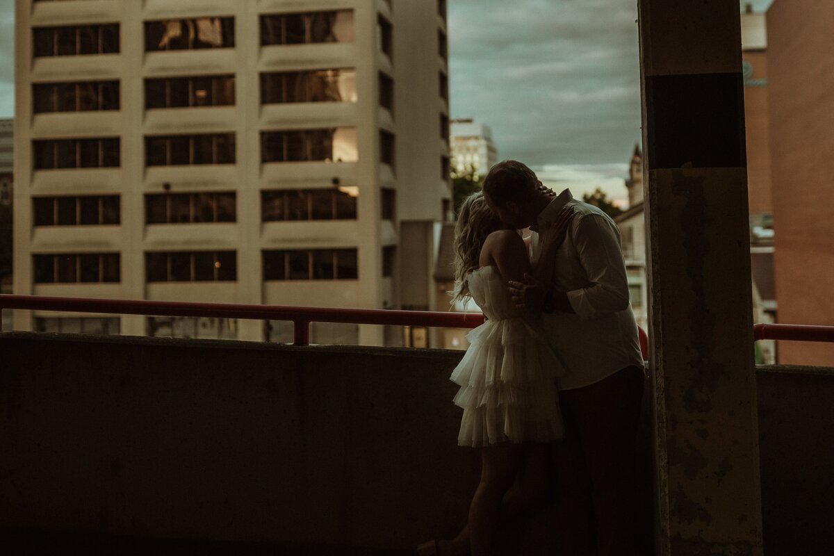 Urban-Wedding-Couple-Kiss-on-Parking-Garage