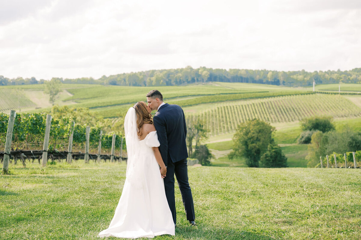 StoneTowerWineryWedding_MaddyWilliamsPhotography-27