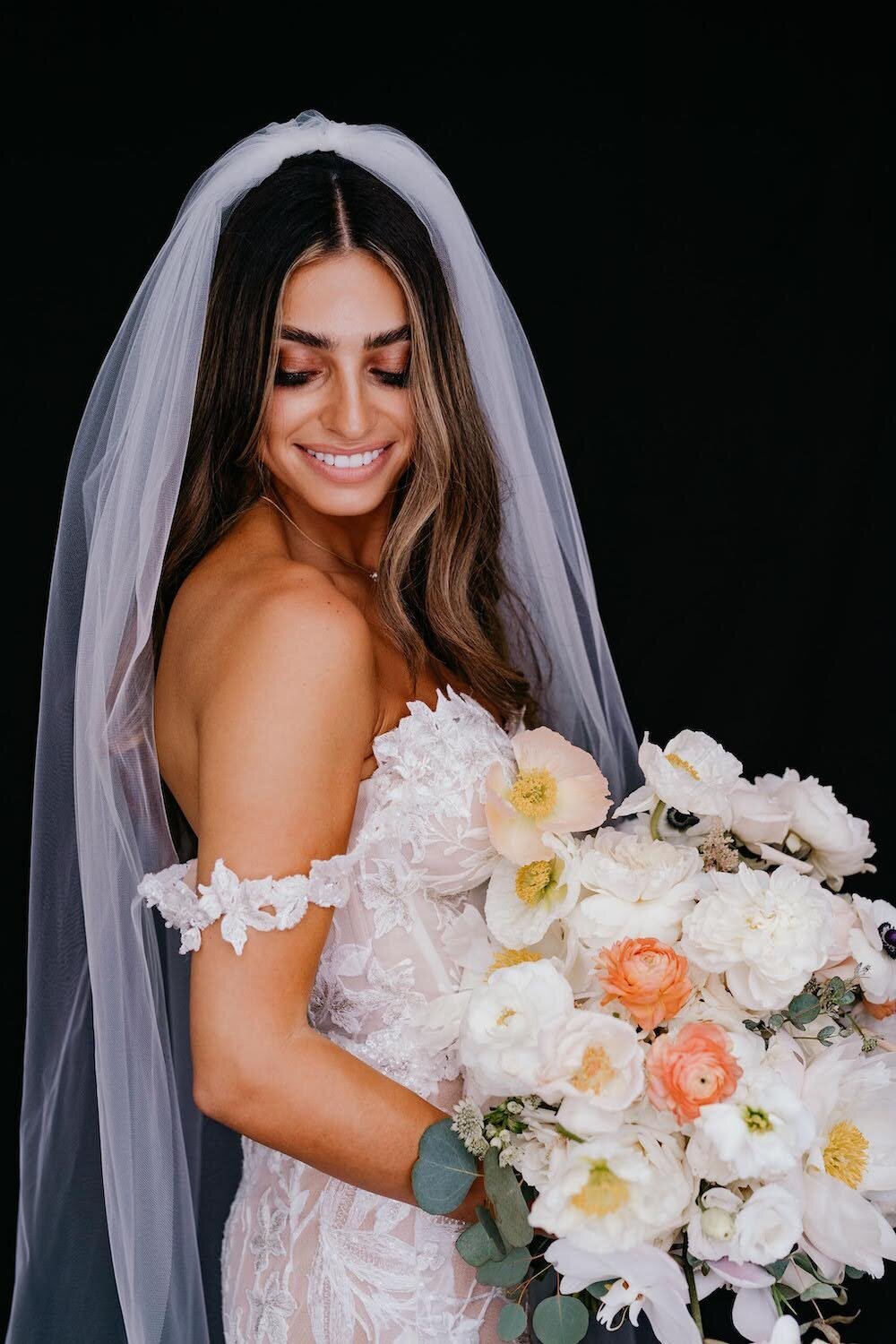 Melissa-Logan-Whimsical-Greenhouse-Philadelphia-Wedding-flowers-by-Sebesta-Design7