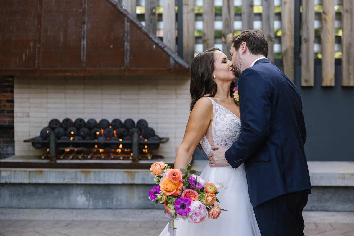 urban-row-photo-the-loom-baltimore-wedding-photographer-22