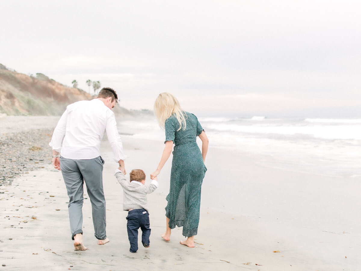 San-Diego-Family-Photographer-Babsie-Baby-Photography-Beach-Session-04